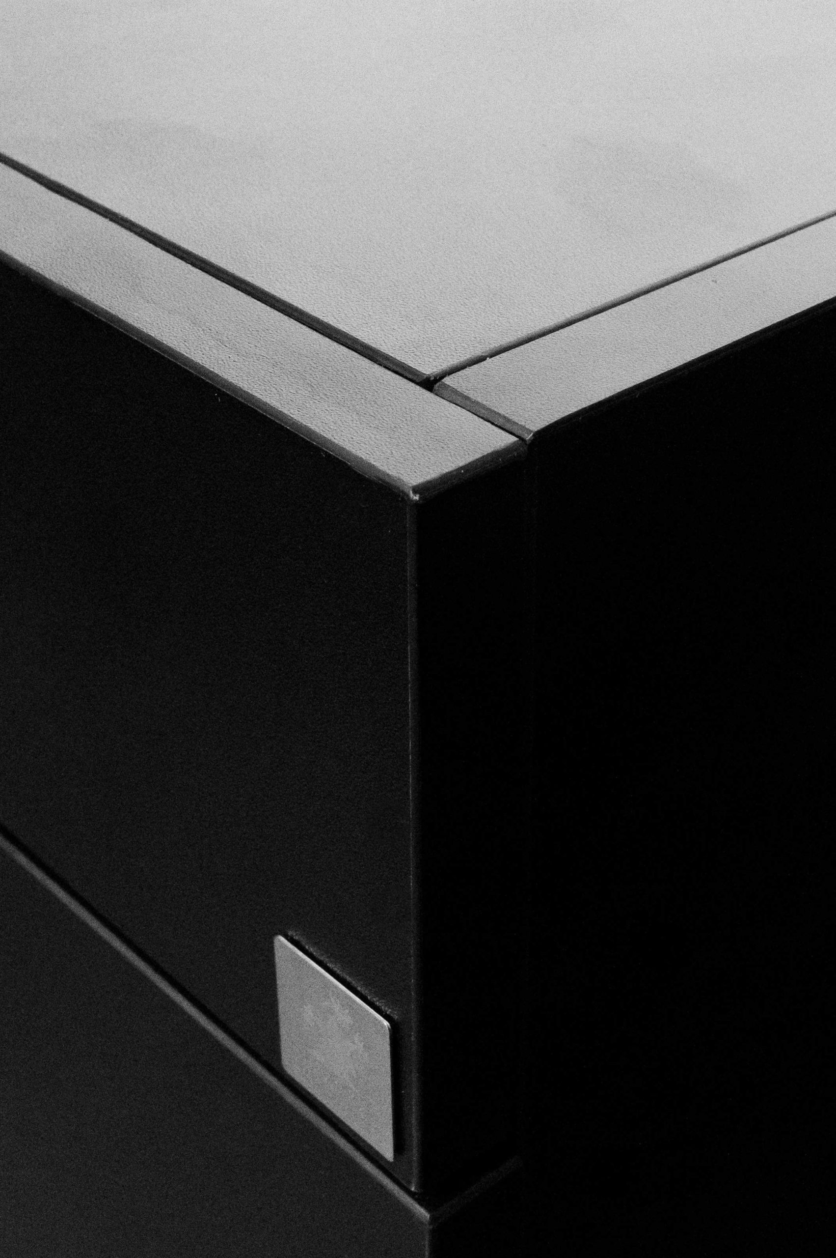 Hydra Pro Series Cabinet 35.4x17.7x35.4" (900x450x900 mm) Fortune, Radiant, Stream Black - Image 2